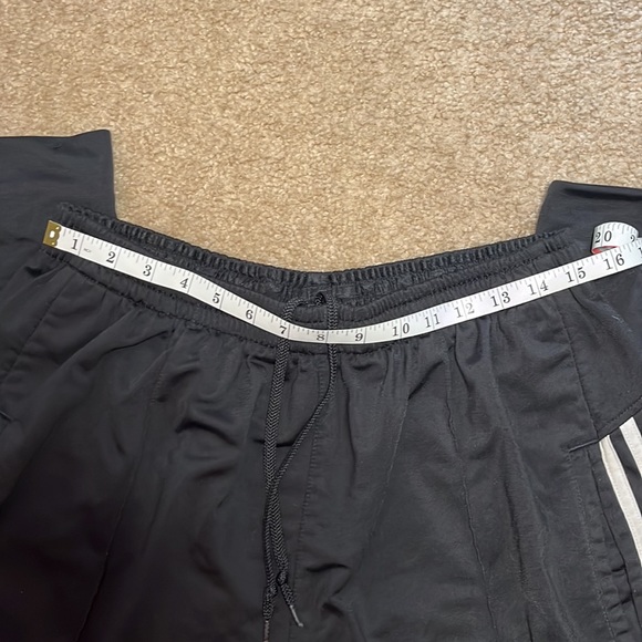 Men’s adidas athletic pants with draw string and pockets, size L, EUC - Picture 7 of 7
